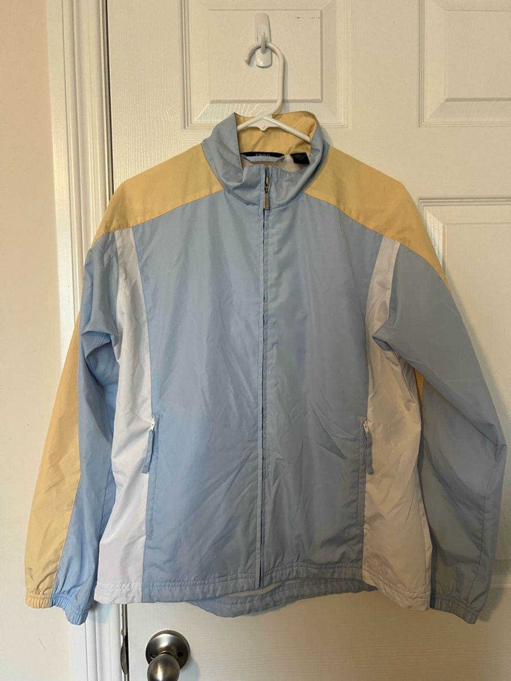 Izod Light Blue, Cream & White Men’s Color-Block Windbreaker